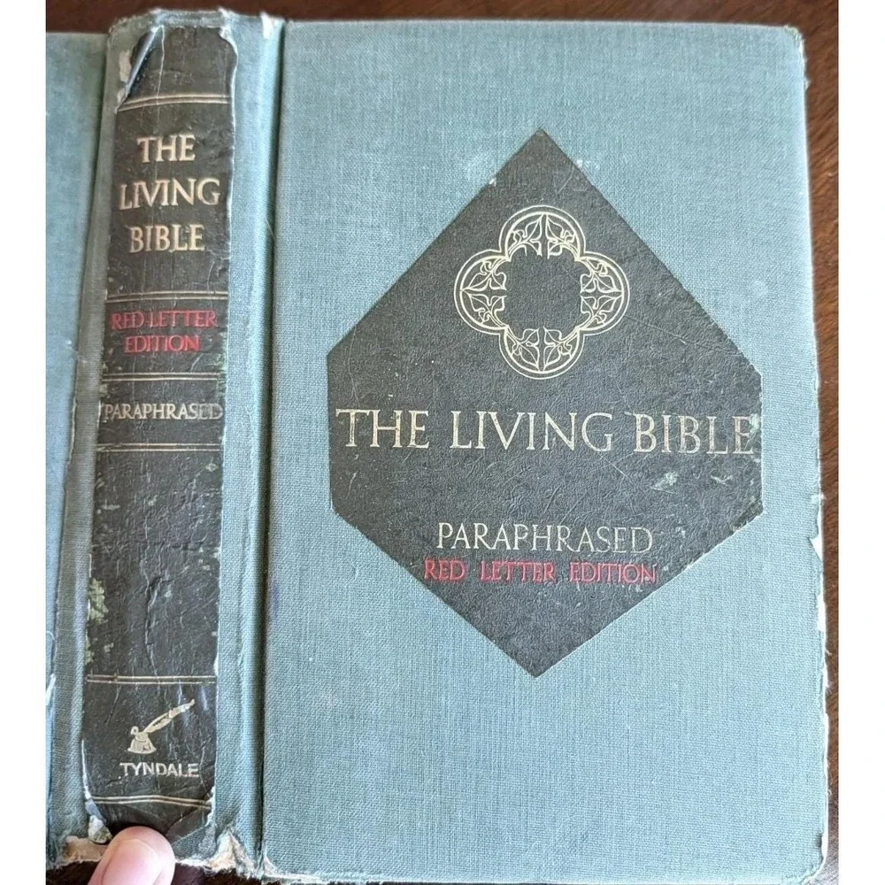 Vintage The Living Bible Paraphrased Red Letter Edition 1976 Tyndale Hardcover